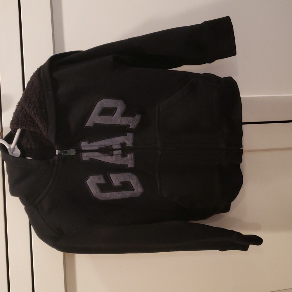 Baby Gap logo sherpa lined hoodie. Size 5.